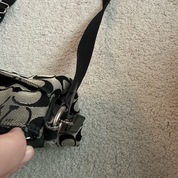 Coach Signature Black and Gray Crossbody Bag - Picture 4 of 11